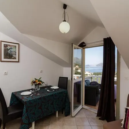 Bell Memories-studio With Balcony And Sea View Zvekovica